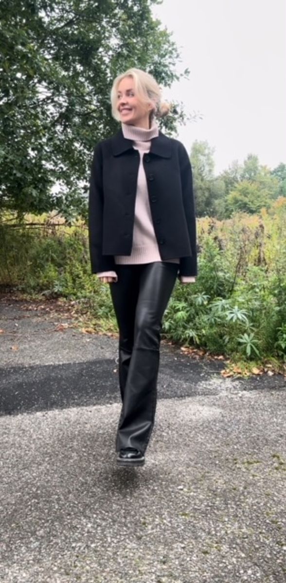Amuse Jacket Stella BlackAW25